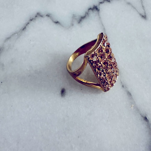 swarovski gold crystal ring - Picture 3 of 3